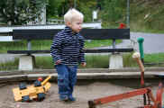 c0355klb.jpg (103848 byte)